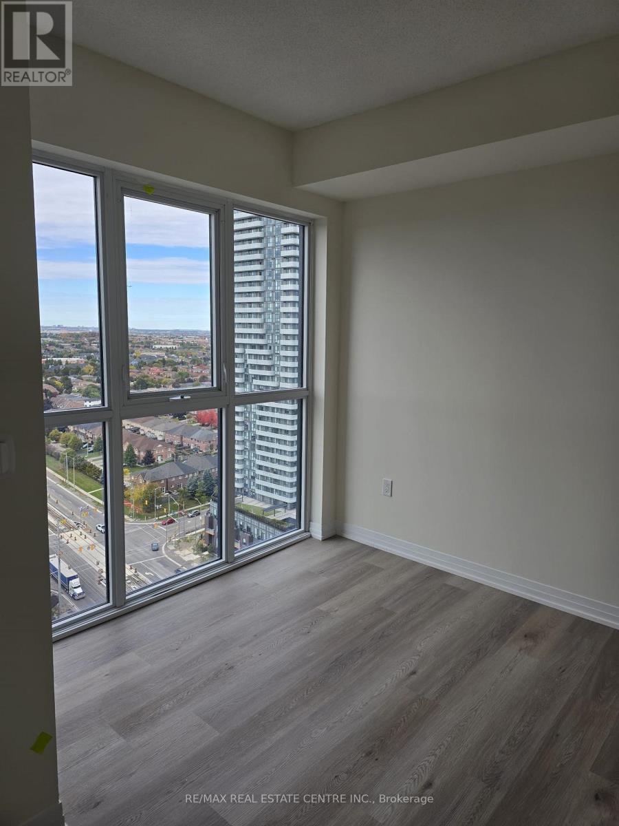 2106 - 15 Watergarden Drive, Mississauga, Ontario  L5R 1B2 - Photo 8 - W12468657