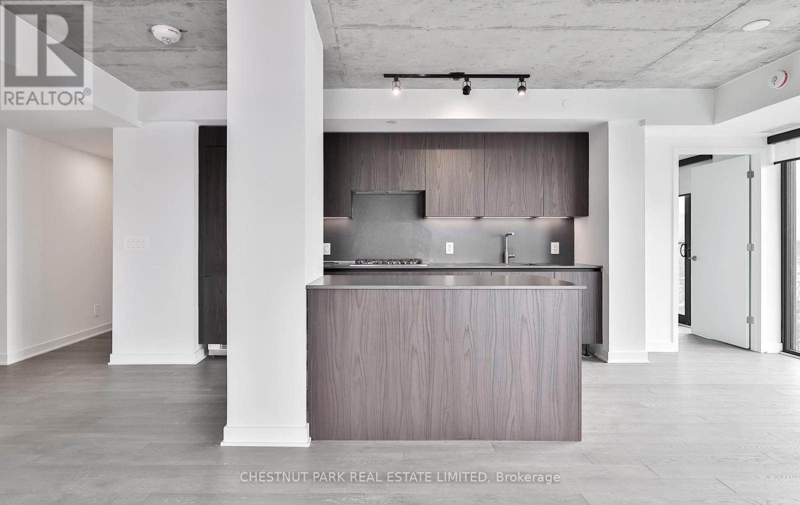 508 - 2720 Dundas Street W, Toronto, Ontario  M6P 1Y2 - Photo 10 - W12468658