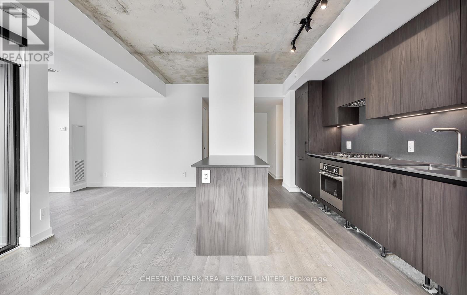 508 - 2720 Dundas Street W, Toronto, Ontario  M6P 1Y2 - Photo 13 - W12468658