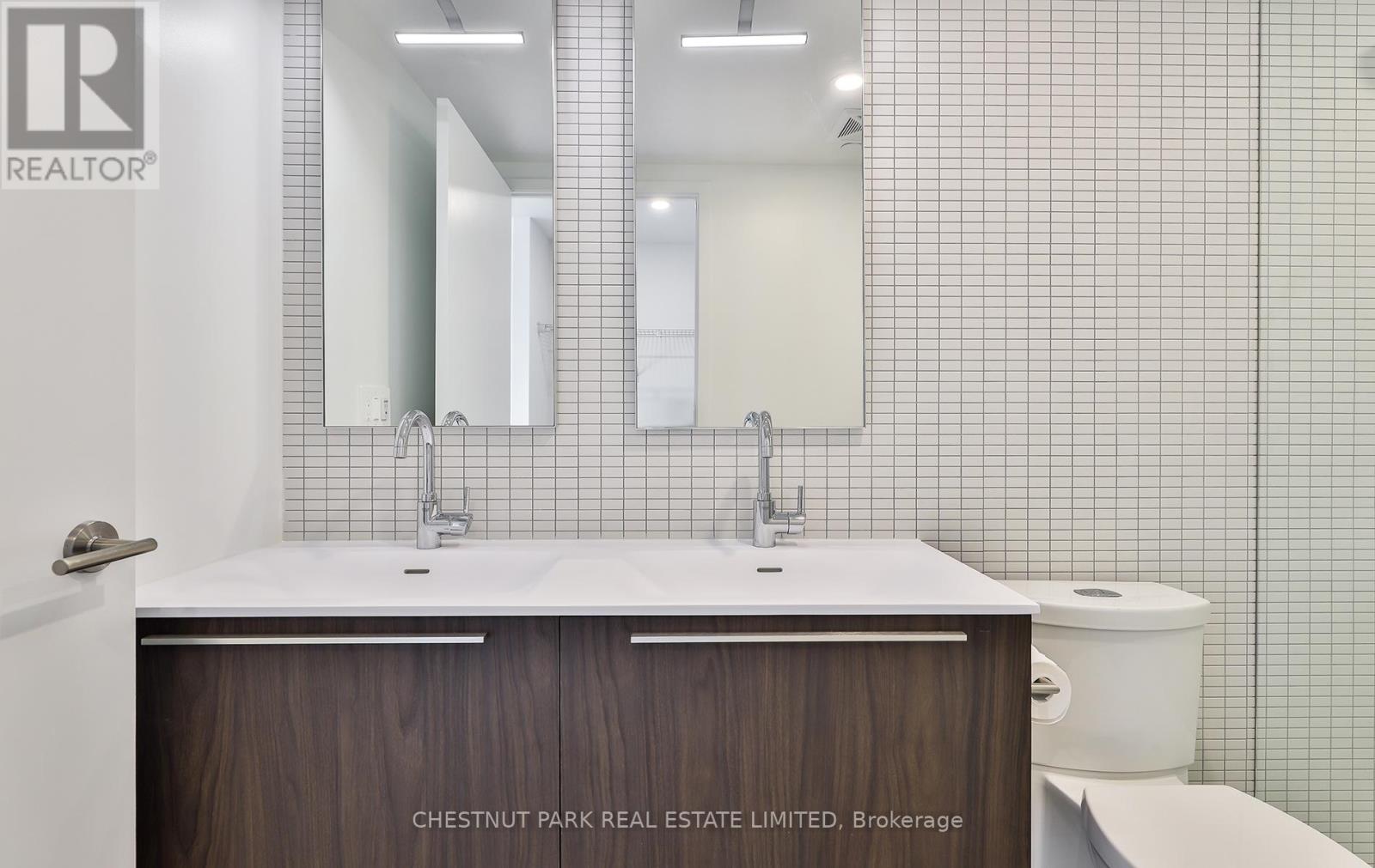 508 - 2720 Dundas Street W, Toronto, Ontario  M6P 1Y2 - Photo 35 - W12468658