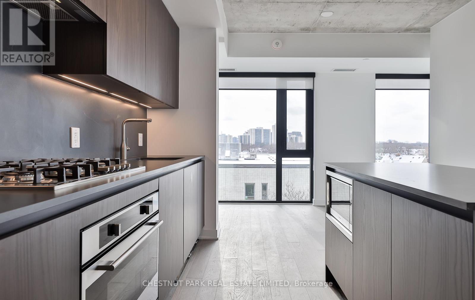 508 - 2720 Dundas Street W, Toronto, Ontario  M6P 1Y2 - Photo 8 - W12468658