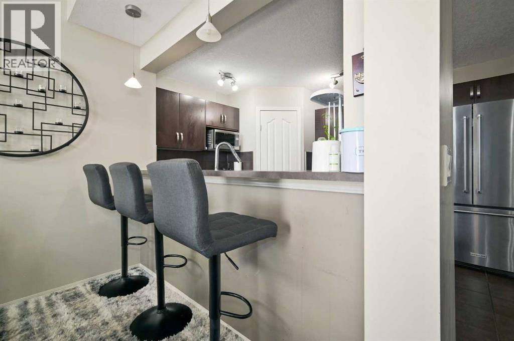 20 Bridlecrest Court Sw, Calgary, Alberta  T2Y 5J3 - Photo 9 - A2236664