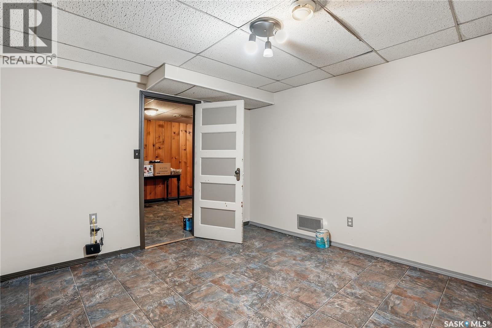 2810 Fleury Street, Regina, Saskatchewan  S4N 2M4 - Photo 27 - SK021039