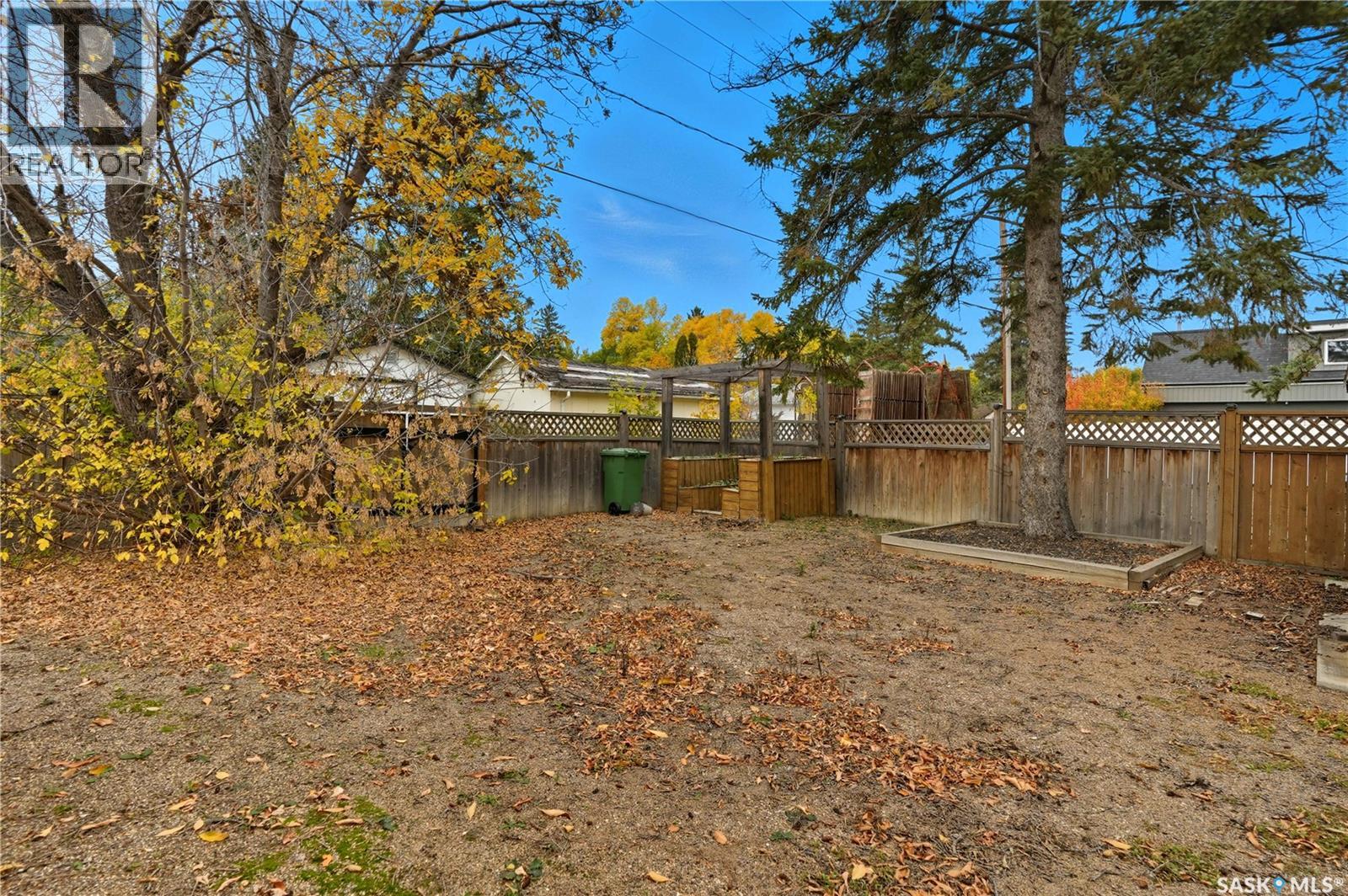 2810 Fleury Street, Regina, Saskatchewan  S4N 2M4 - Photo 39 - SK021039