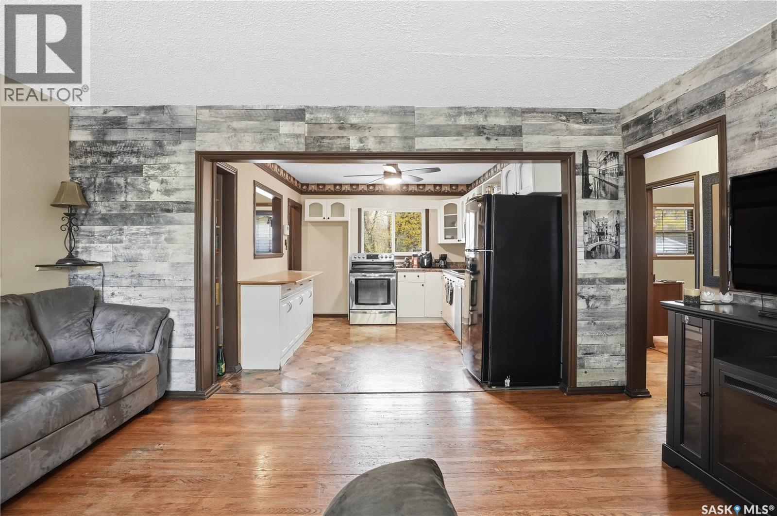 2810 Fleury Street, Regina, Saskatchewan  S4N 2M4 - Photo 8 - SK021039