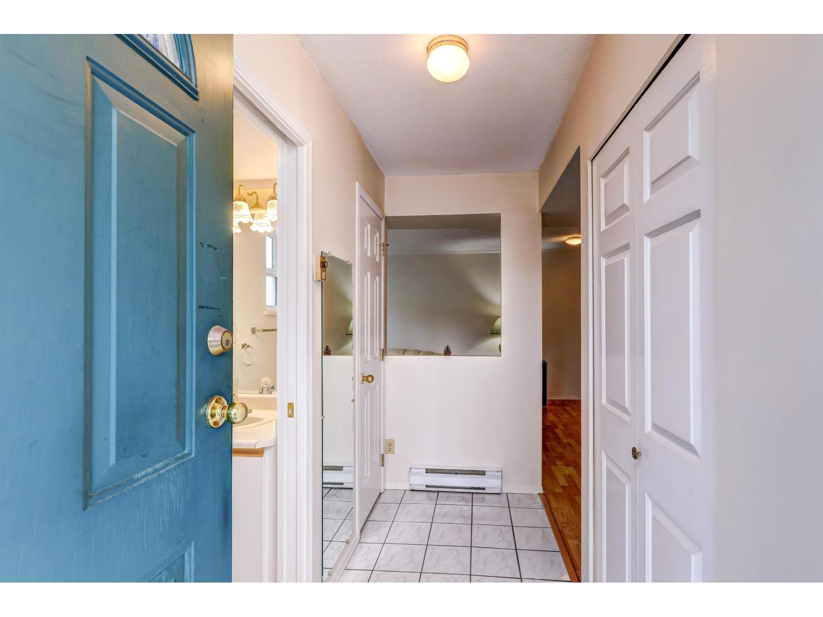 200 10077 156 Street, Surrey, British Columbia  V3R 4L6 - Photo 5 - R3059537