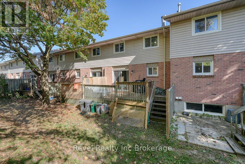 22 - 487 Springbank Avenue N, Woodstock, Ontario  N4T 1R1 - Photo 33 - X12468414