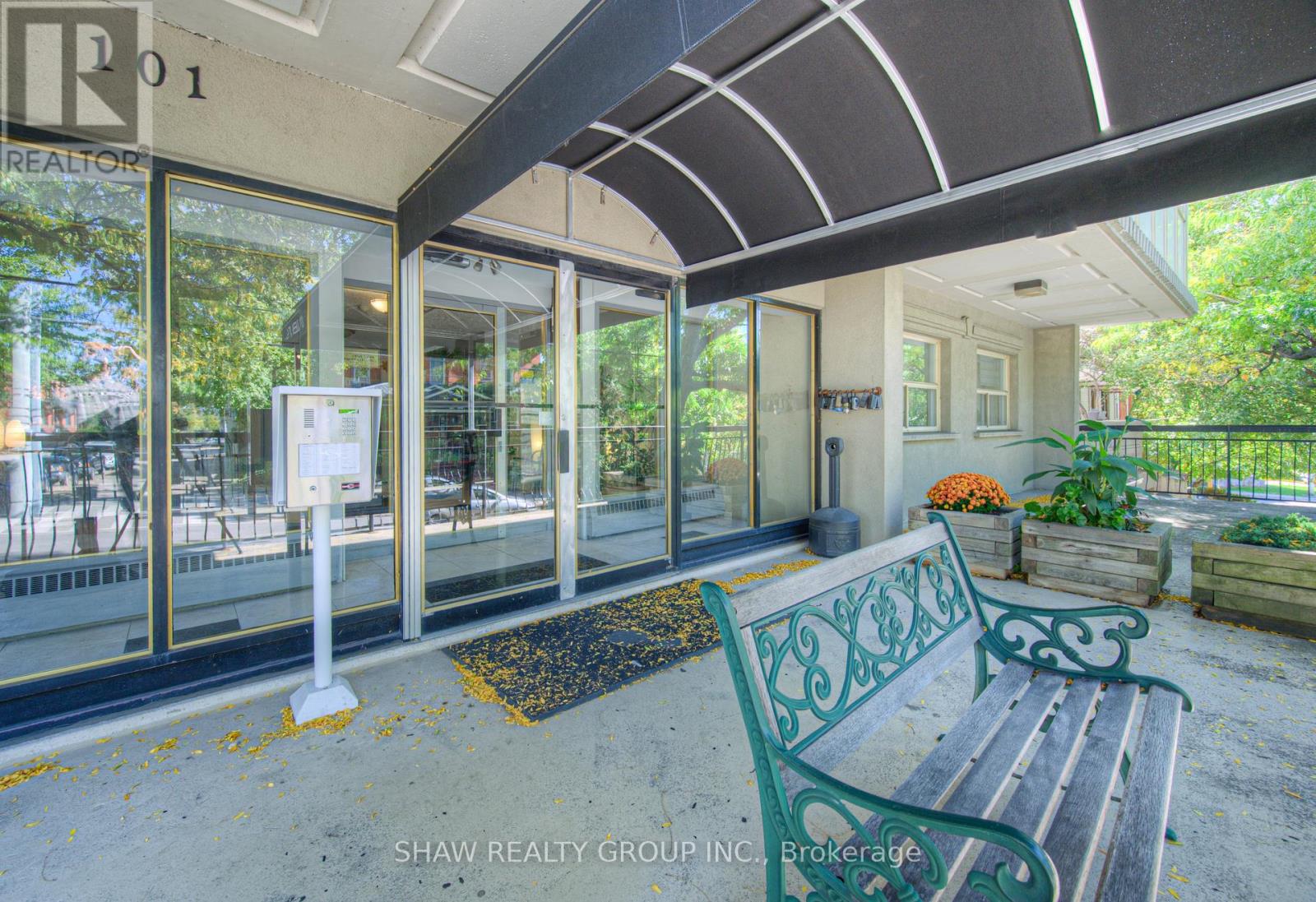 102 - 101 QUEEN STREET S, Hamilton, Ontario