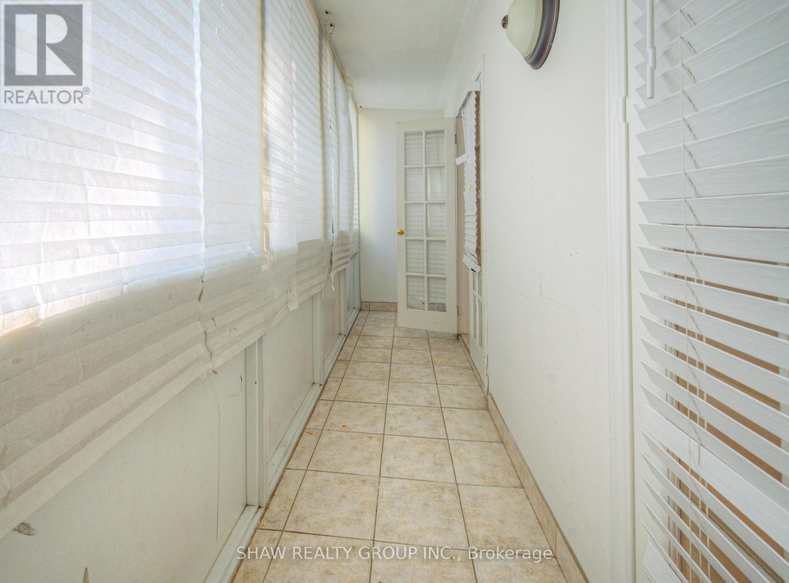102 - 101 Queen Street S, Hamilton, Ontario  L8P 3R9 - Photo 18 - X12468660