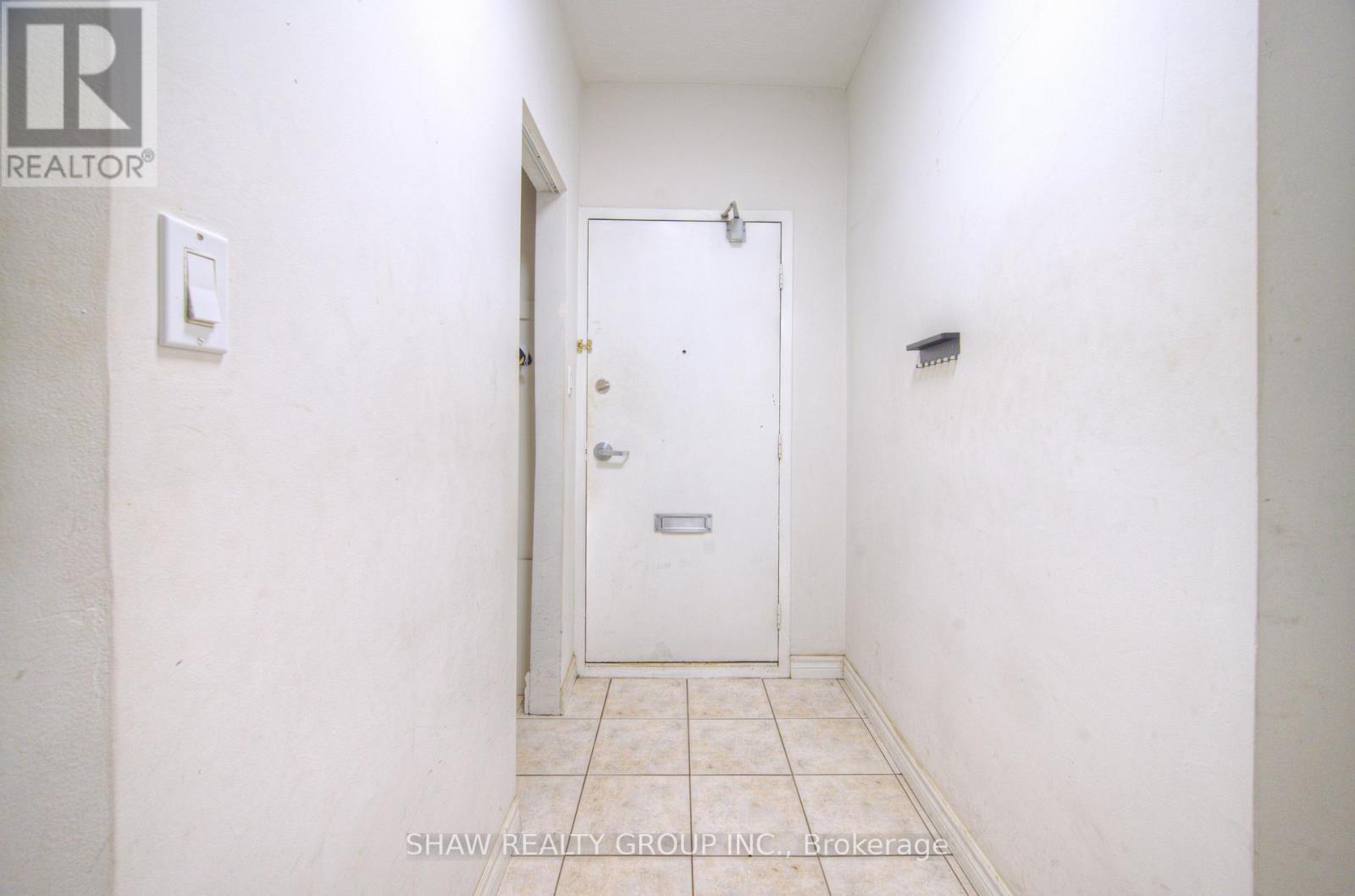 102 - 101 Queen Street S, Hamilton, Ontario  L8P 3R9 - Photo 8 - X12468660