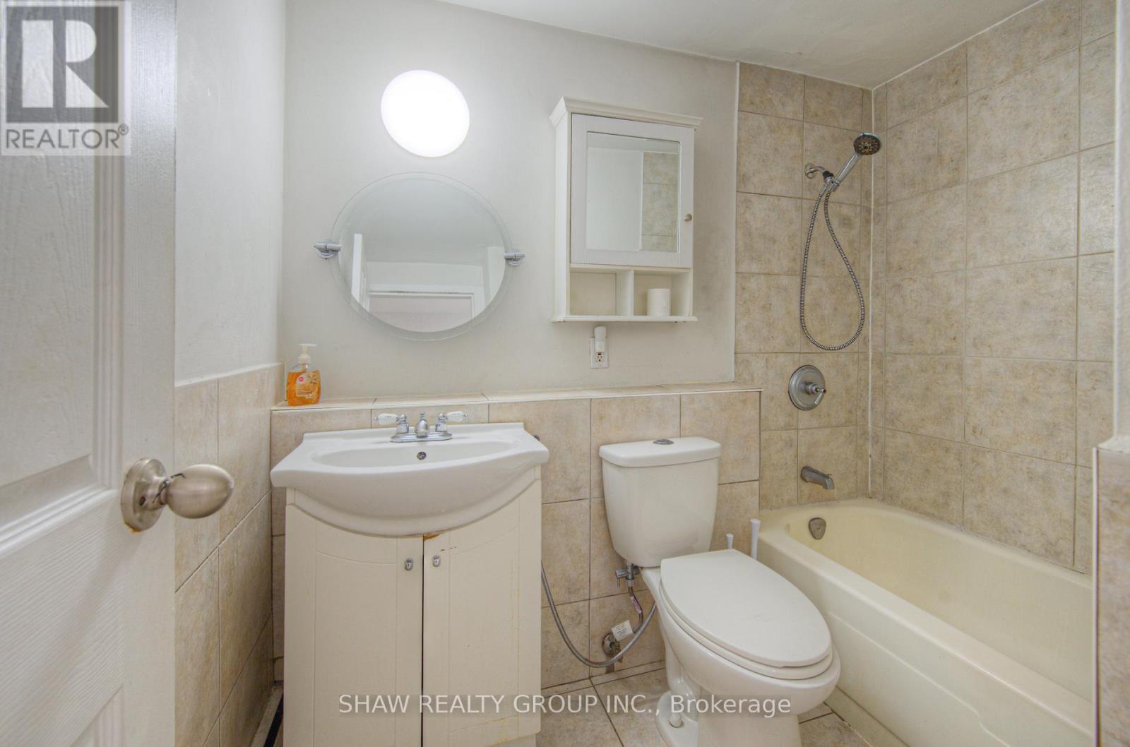 102 - 101 Queen Street S, Hamilton, Ontario  L8P 3R9 - Photo 9 - X12468660