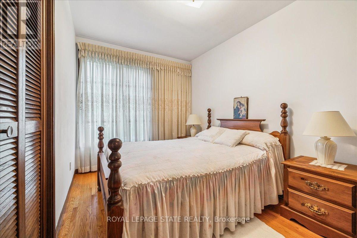 31 Palm Court, Hamilton, Ontario  L8G 2T9 - Photo 23 - X12468670