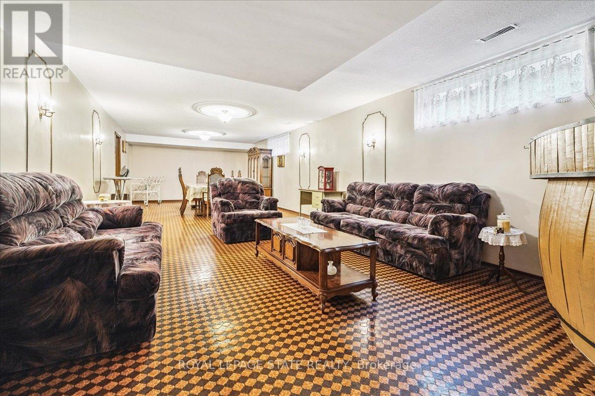31 Palm Court, Hamilton, Ontario  L8G 2T9 - Photo 32 - X12468670