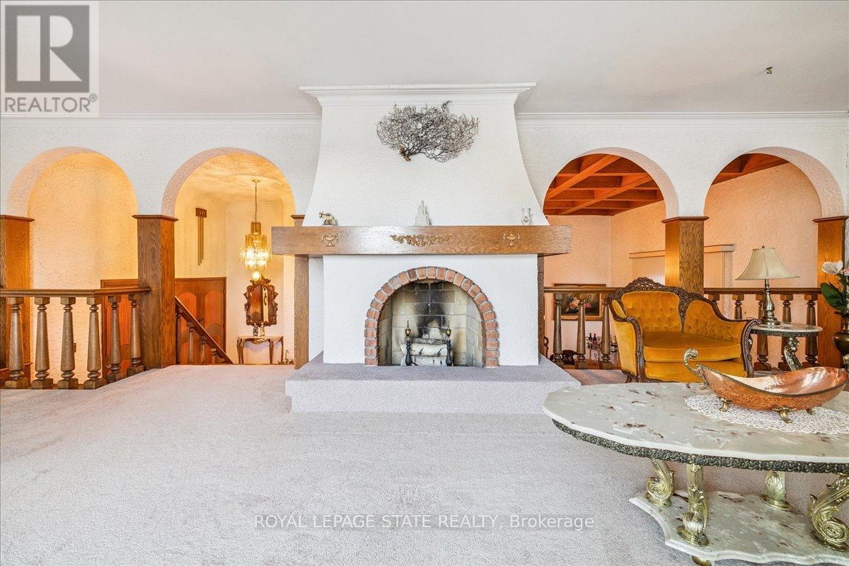 31 Palm Court, Hamilton, Ontario  L8G 2T9 - Photo 8 - X12468670