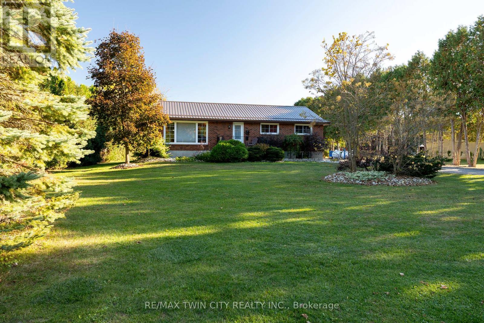 976 Mcdowell Road E, Norfolk, Ontario  N3Y 4J9 - Photo 3 - X12468671