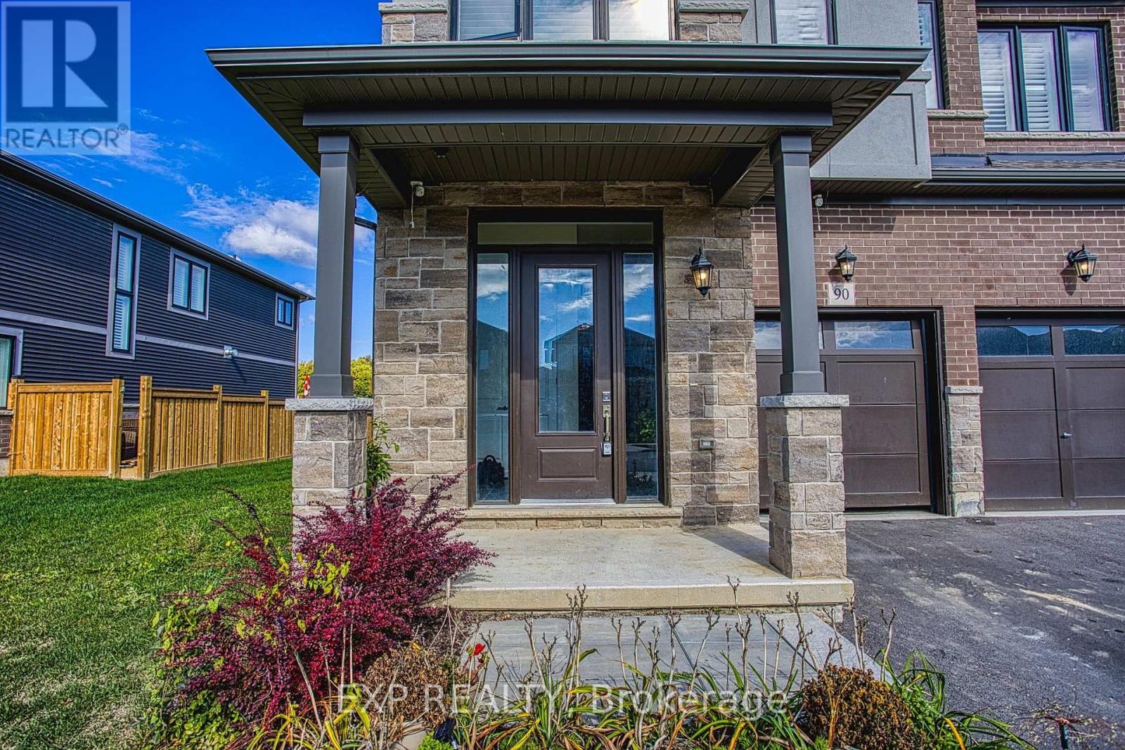 90 Spitfire Drive, Hamilton, Ontario  L0R 1W0 - Photo 4 - X12468679