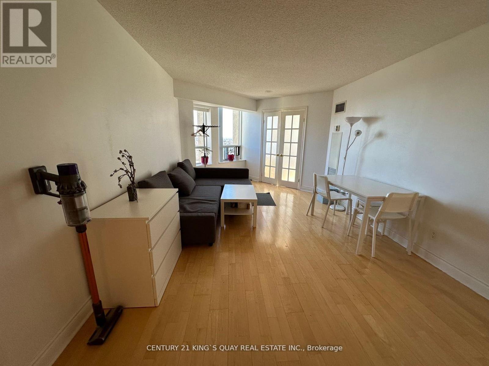 1724 - 15 Northtown Way, Toronto, Ontario  M2N 7A2 - Photo 2 - C12468690