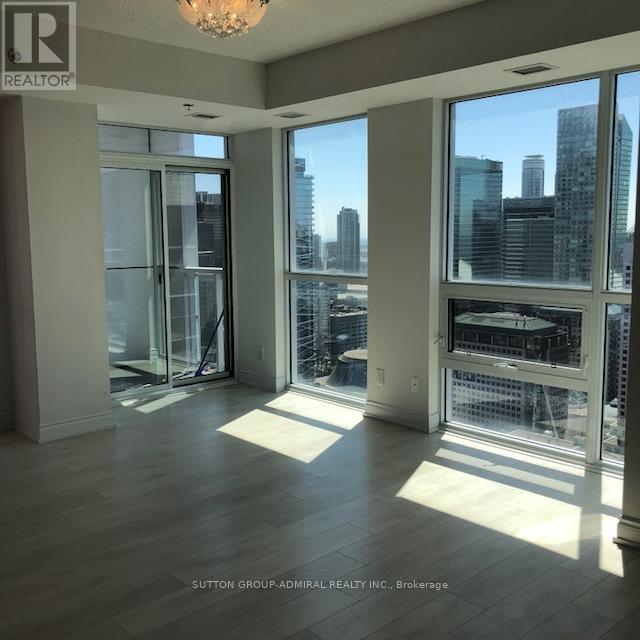 3804 - 318 Richmond Street W, Toronto, Ontario  M5V 0B4 - Photo 4 - C12468702