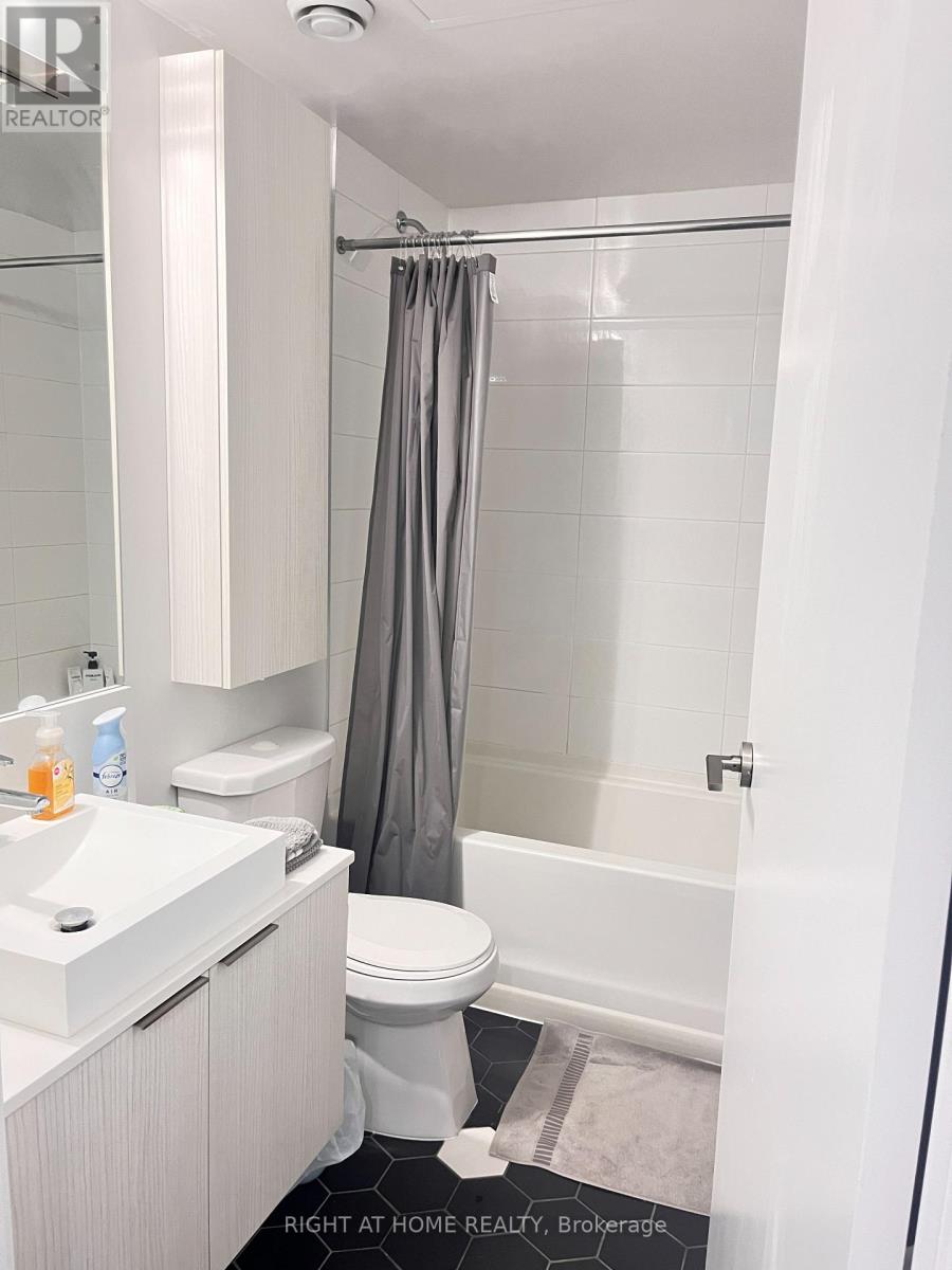 2303 - 68 Shuter Street, Toronto, Ontario  M5B 1B4 - Photo 14 - C12468734