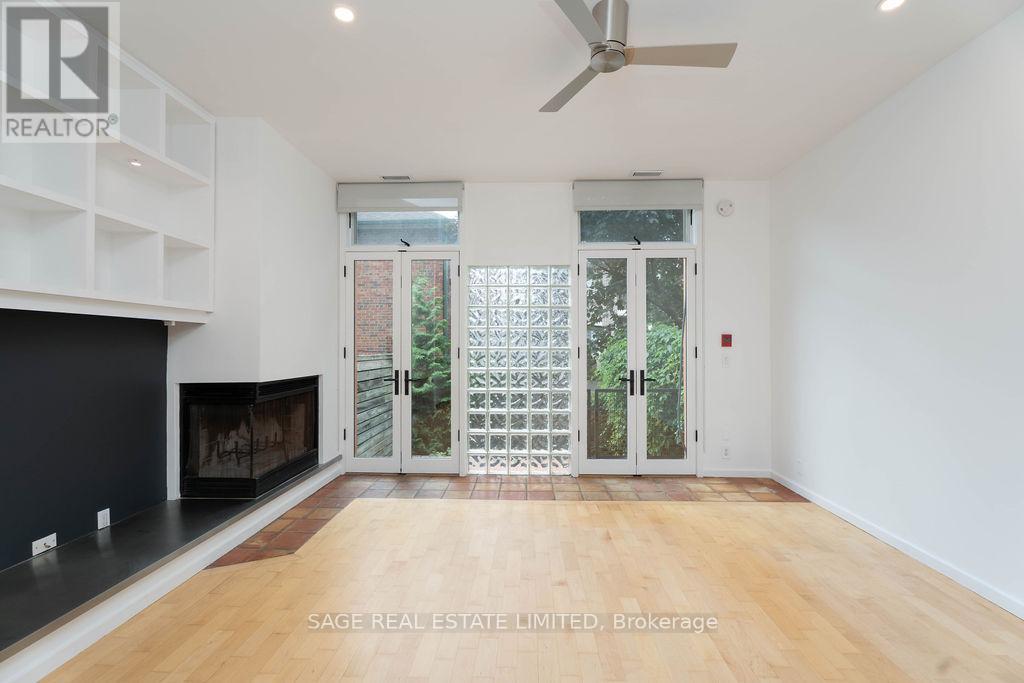 104 - 34 CLAREMONT STREET, Toronto, Ontario