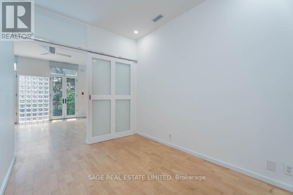 104 - 34 Claremont Street, Toronto, Ontario  M6J 2M4 - Photo 11 - C12468753