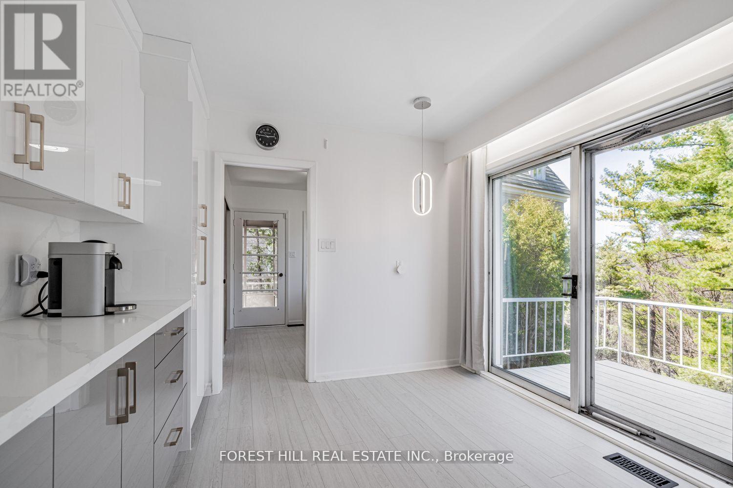 10 Courtwood Place, Toronto, Ontario  M2K 1Z9 - Photo 17 - C12468801