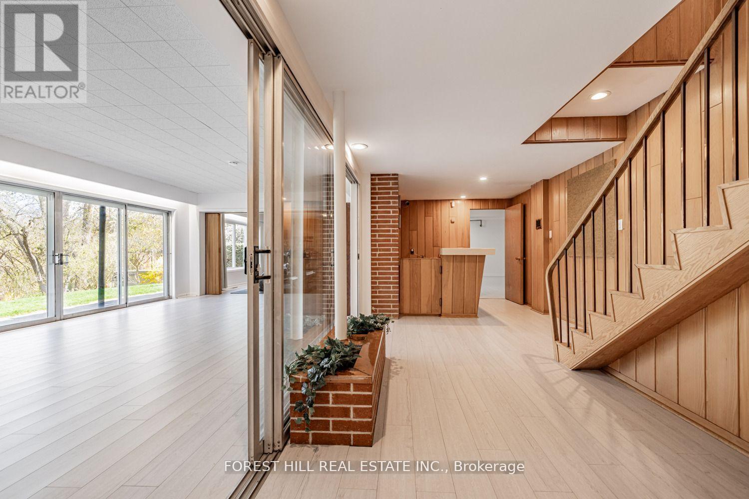 10 Courtwood Place, Toronto, Ontario  M2K 1Z9 - Photo 30 - C12468801