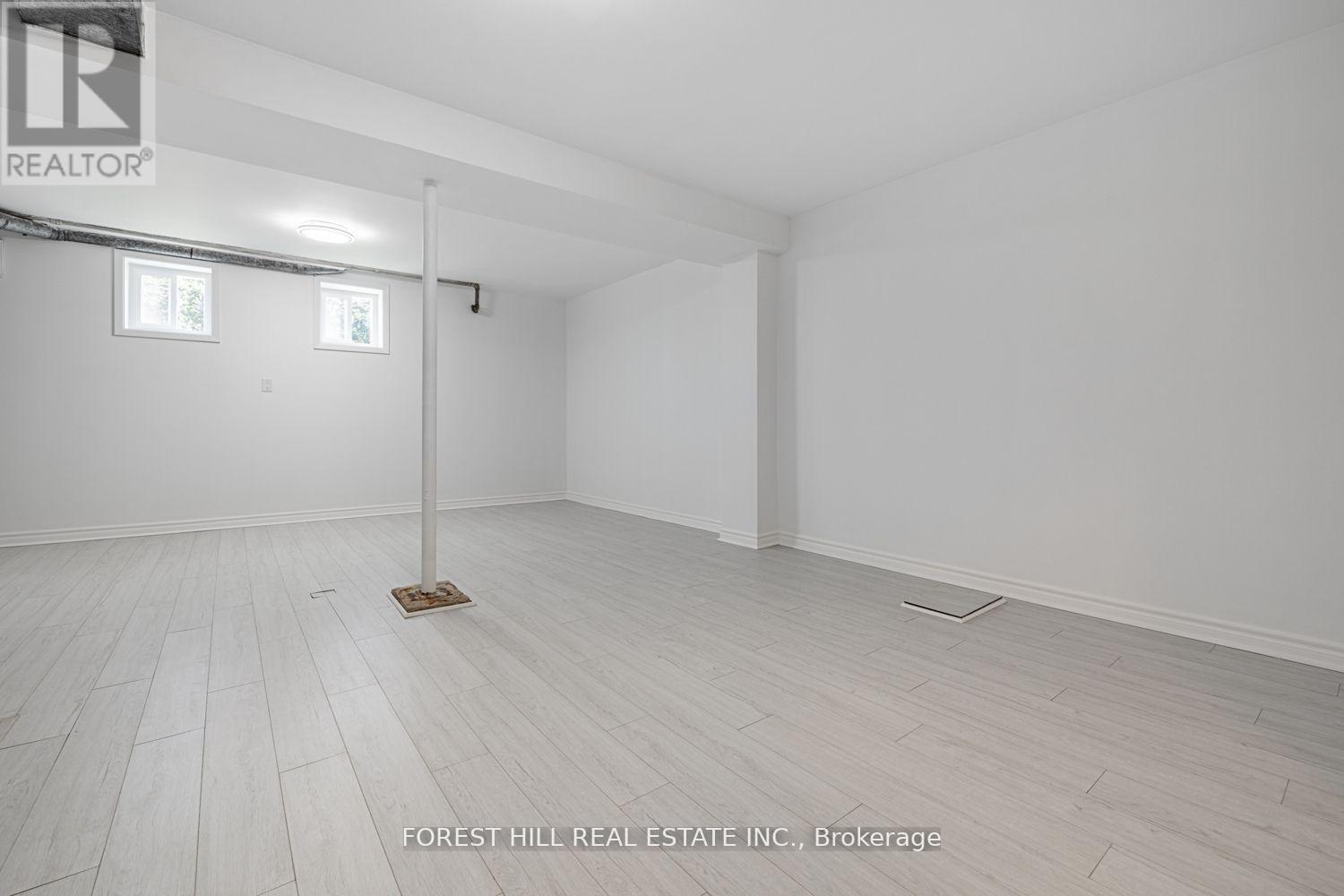 10 Courtwood Place, Toronto, Ontario  M2K 1Z9 - Photo 33 - C12468801