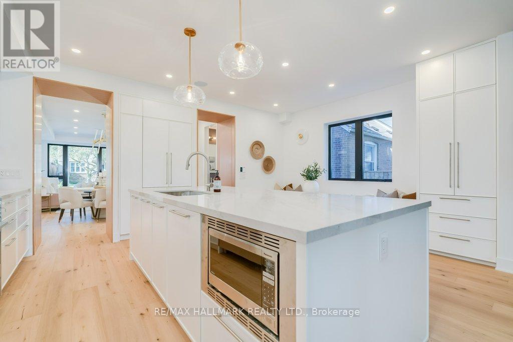 5 Rednor Road, Toronto, Ontario  M4C 4B3 - Photo 12 - E12468693