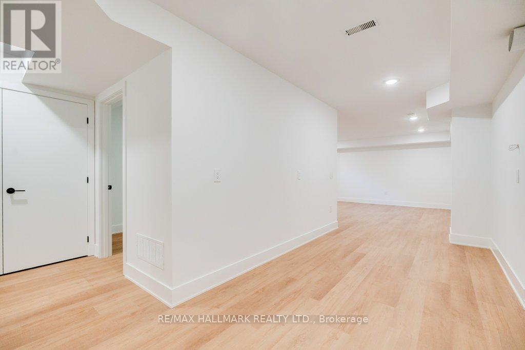 5 Rednor Road, Toronto, Ontario  M4C 4B3 - Photo 33 - E12468693