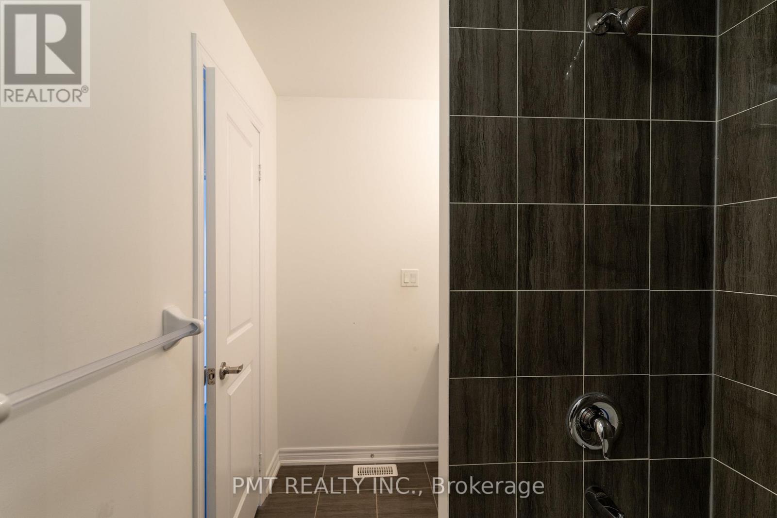3 Steamboat Way, Whitby, Ontario  L1N 0M6 - Photo 16 - E12468761