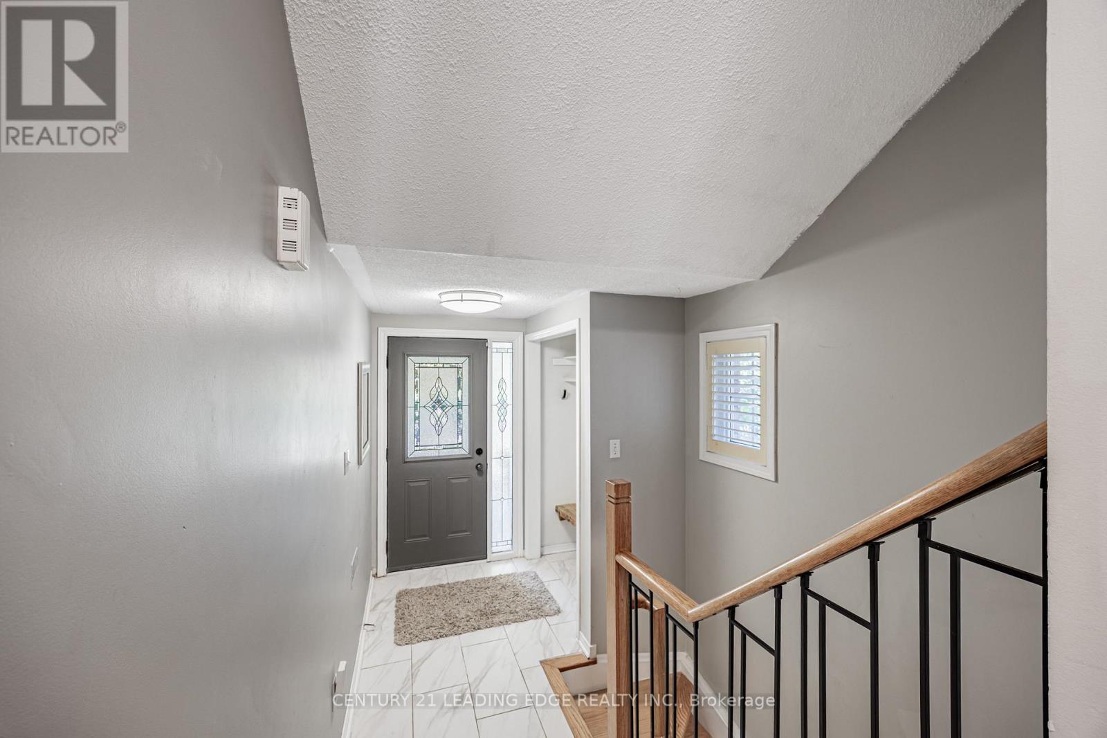 9 Portage Trail, Whitby, Ontario  L1N 9R4 - Photo 5 - E12468789