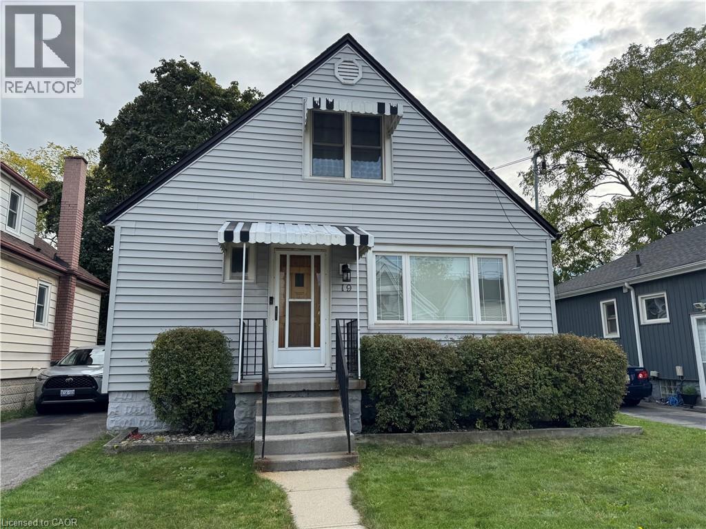 19 EAST 27TH Street Unit# Main Floor, hamilton, Ontario