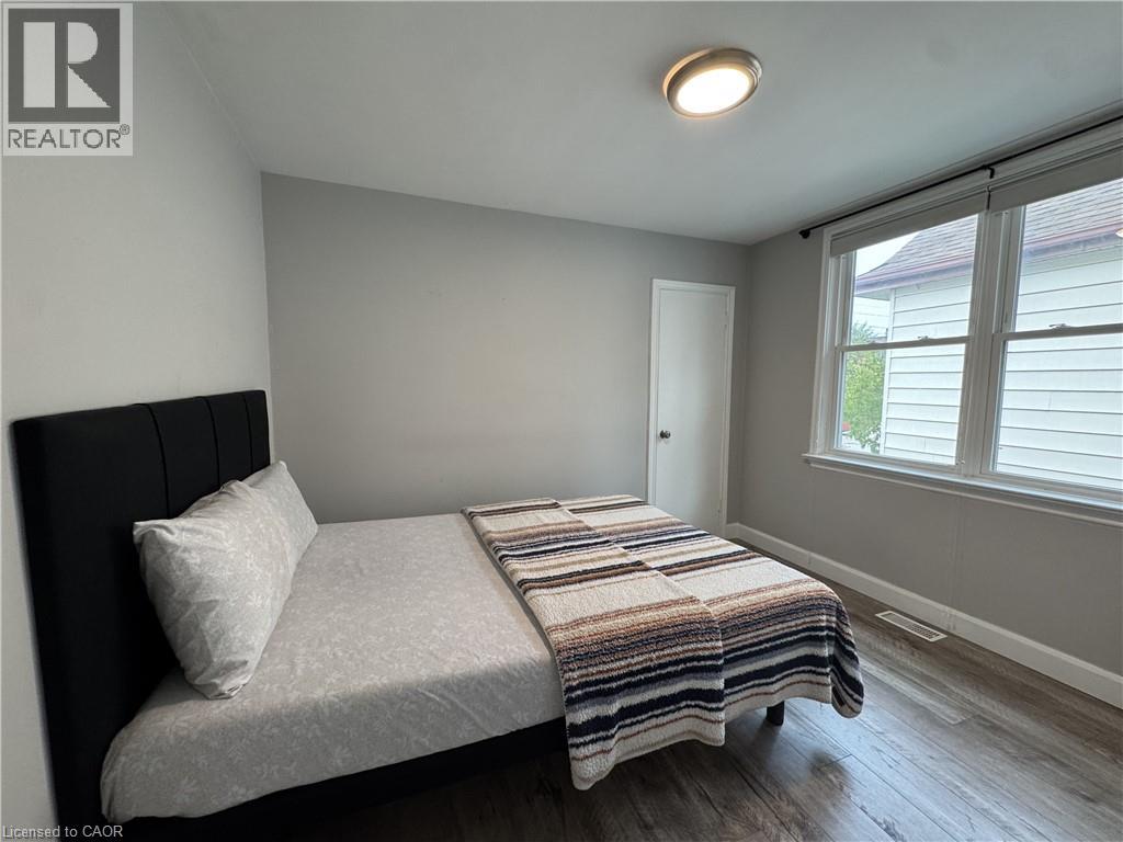 19 East 27th Street Unit# Main Floor, Hamilton, Ontario  L8V 3E6 - Photo 12 - 40780150