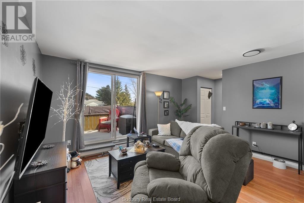 29 Laren Street, Wahnapitae, Ontario  P0M 3C0 - Photo 31 - 2125278