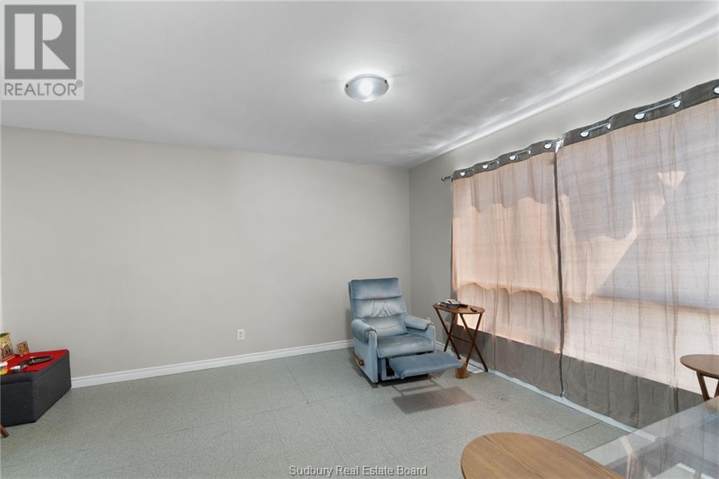 29 Laren Street, Wahnapitae, Ontario  P0M 3C0 - Photo 46 - 2125278