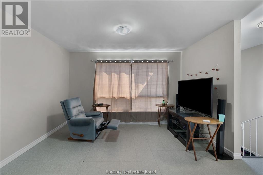 29 Laren Street, Wahnapitae, Ontario  P0M 3C0 - Photo 47 - 2125278