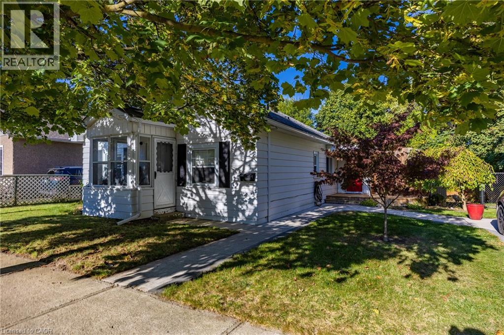 32 WADE Avenue, brantford, Ontario