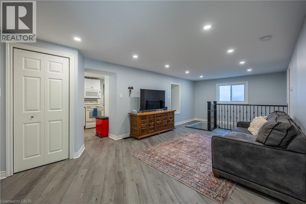 32 Wade Avenue, Brantford, Ontario  N3T 1W8 - Photo 4 - 40779058