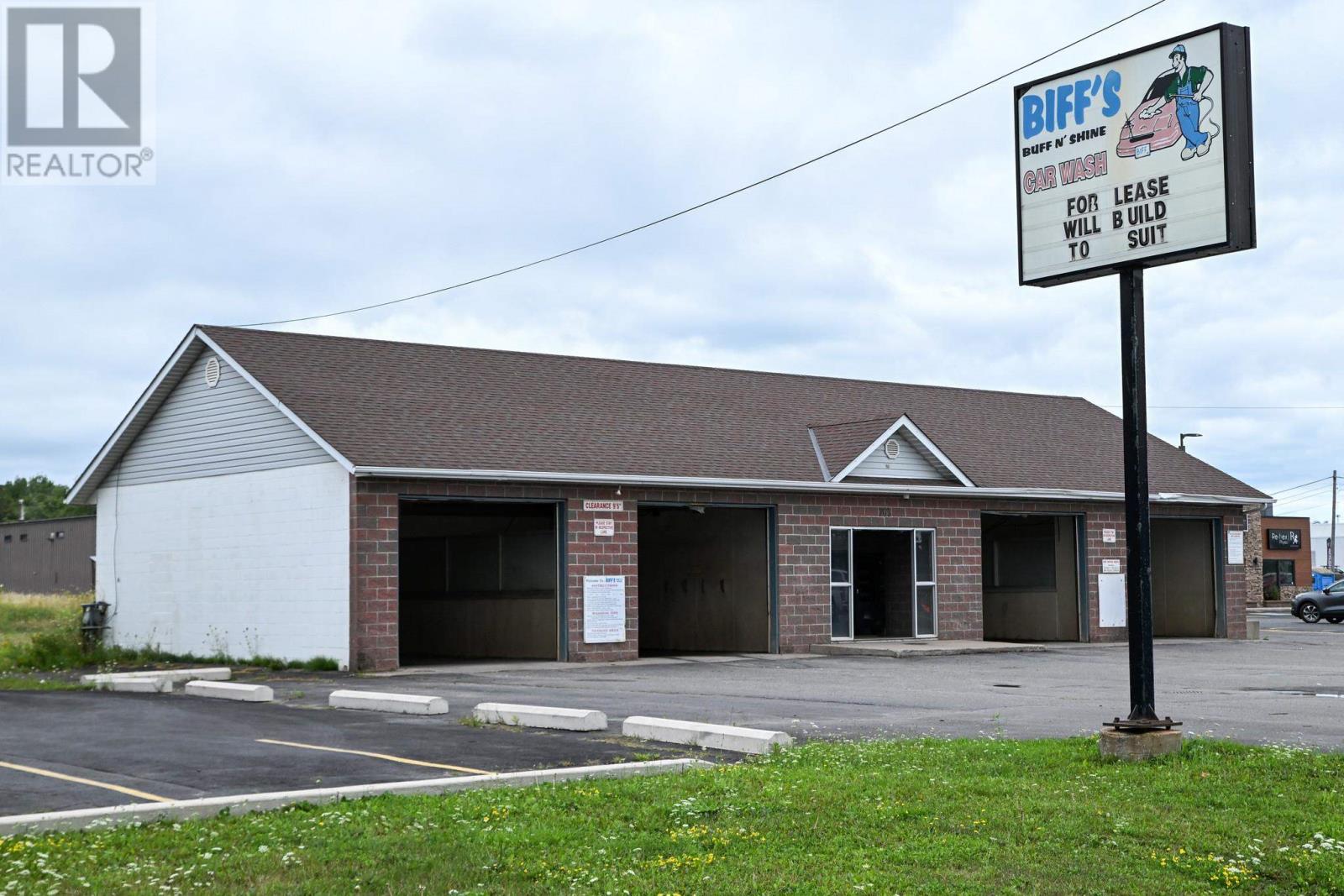 763 Great Northern RD, Sault Ste. Marie, Ontario