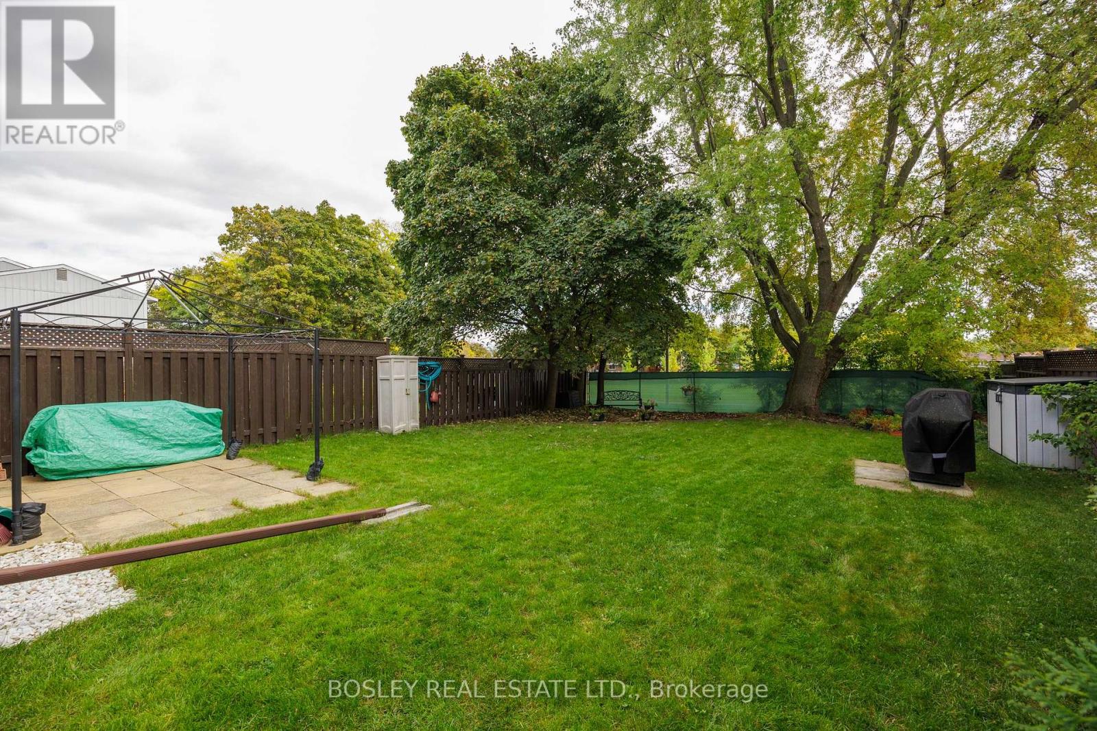 16 Grand River Court, Brampton, Ontario  L6S 2J8 - Photo 34 - W12465109