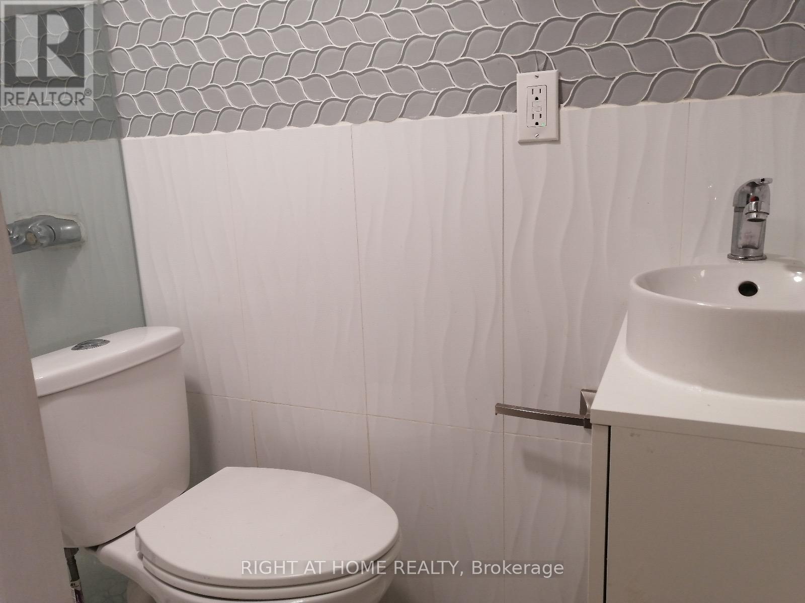 Basment - 995 Reimer Common, Burlington, Ontario  L7R 0C8 - Photo 8 - W12468527
