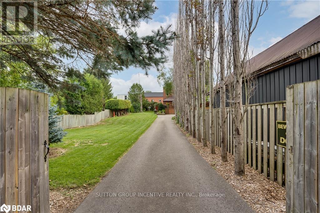 22 Queen Street, Innisfil, Ontario  L0L 1L0 - Photo 30 - N12468816