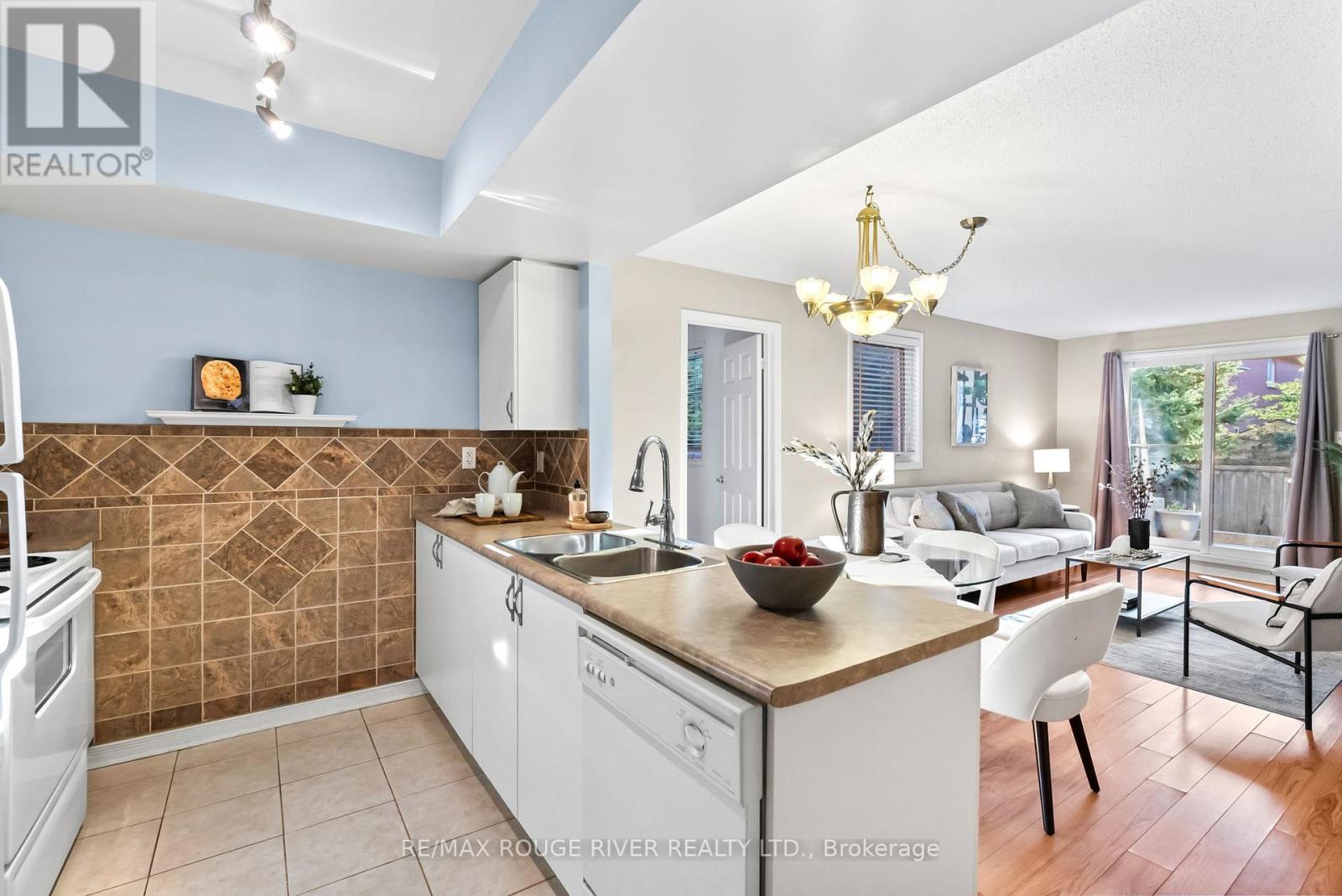 1 - 12 Petra Way, Whitby, Ontario  L1R 0A6 - Photo 4 - E12468824