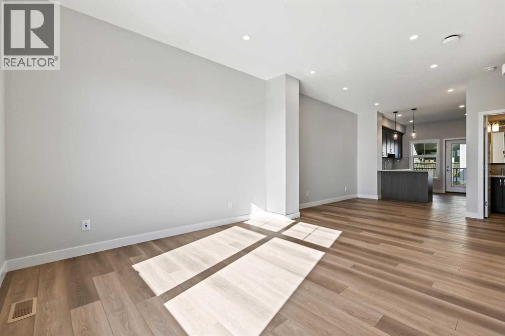 611 Mahogany Road Se, Calgary, Alberta  T3M 3Y3 - Photo 7 - A2265116