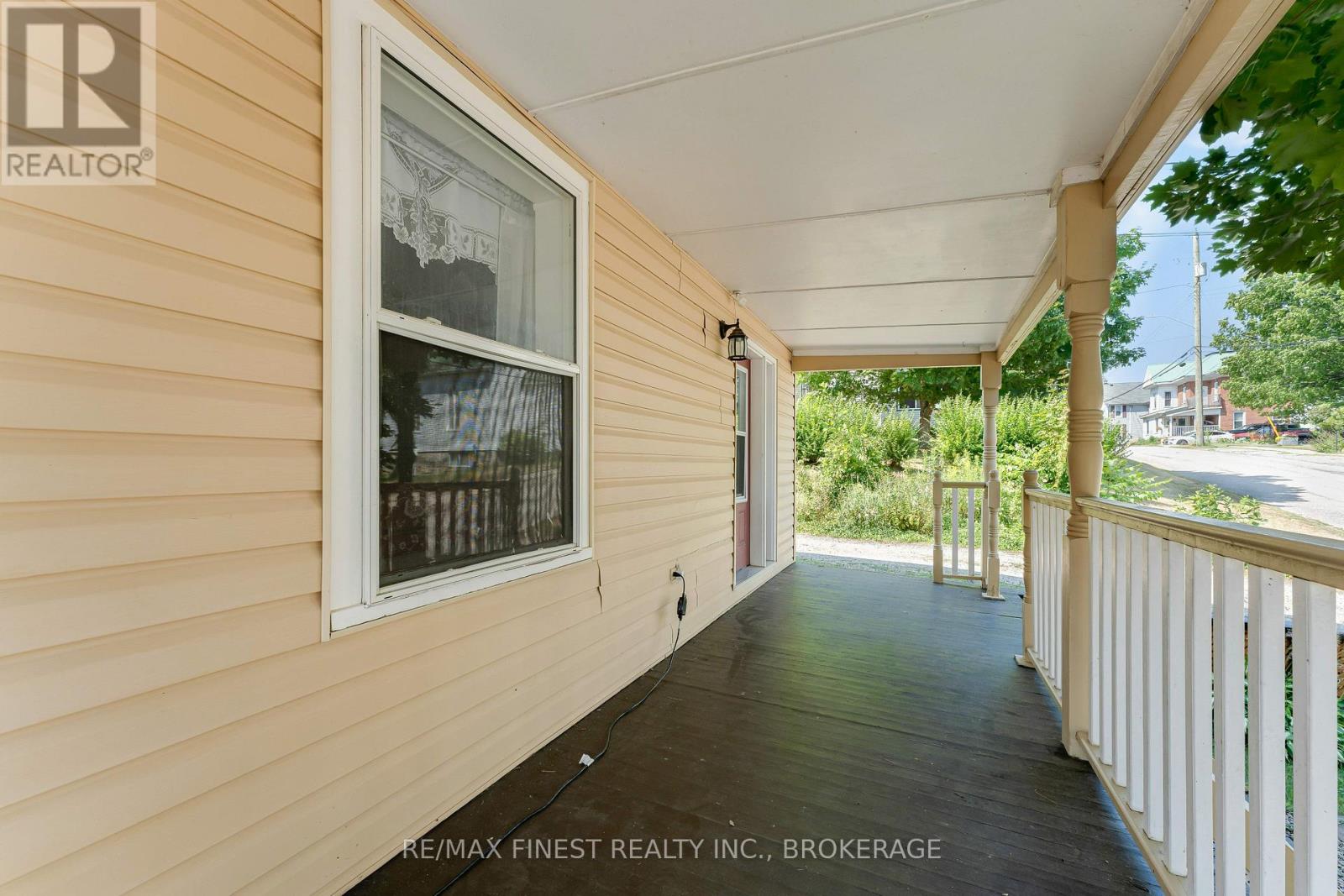 22 Miller Street, Lansdowne Village, Ontario  K0E 1L0 - Photo 4 - X12468827