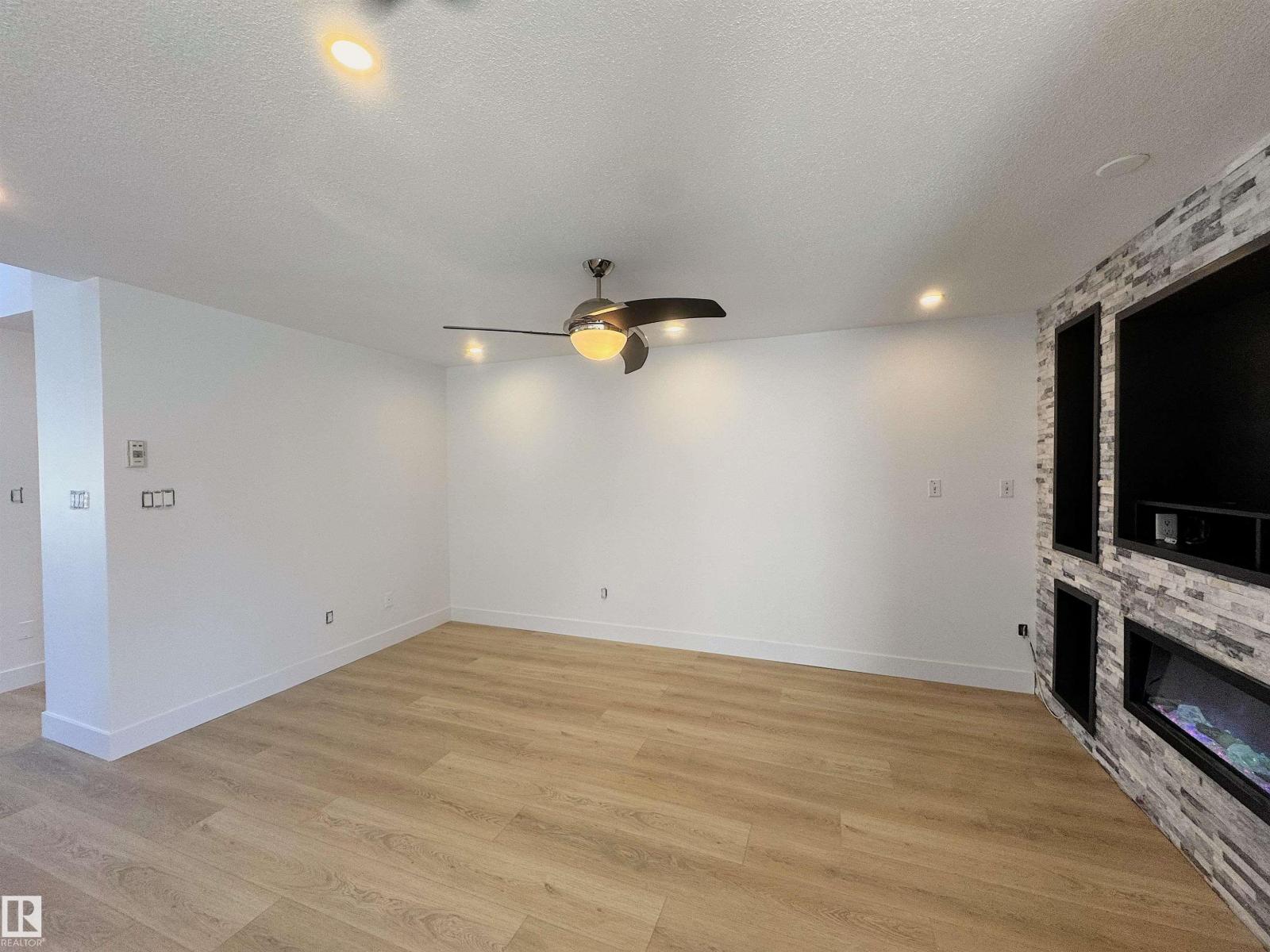 4337 21 Av Nw, Edmonton, Alberta  T6L 6L8 - Photo 19 - E4462526