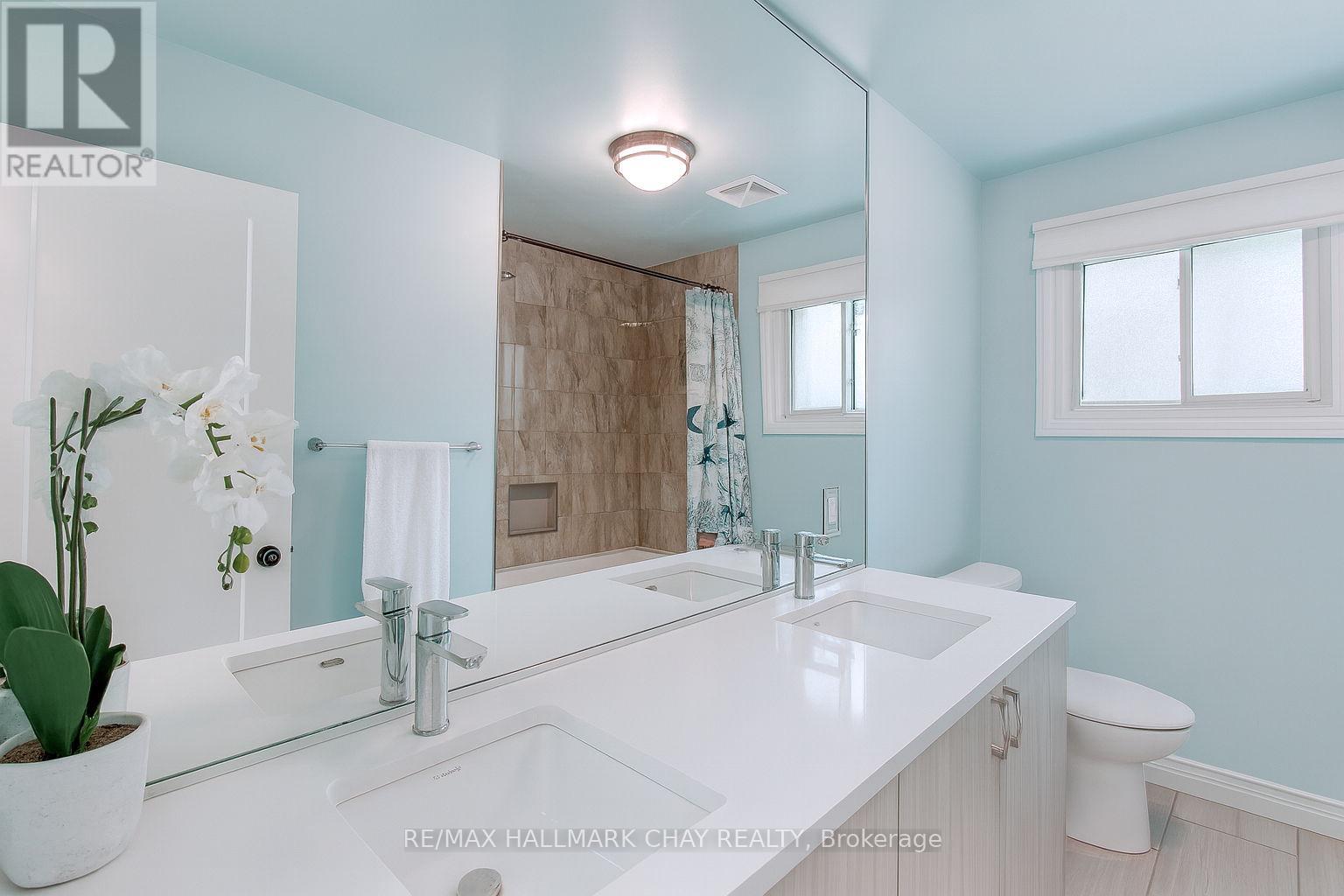 207 Merrett Drive, Barrie, Ontario  L4N 3Y4 - Photo 12 - S12468736