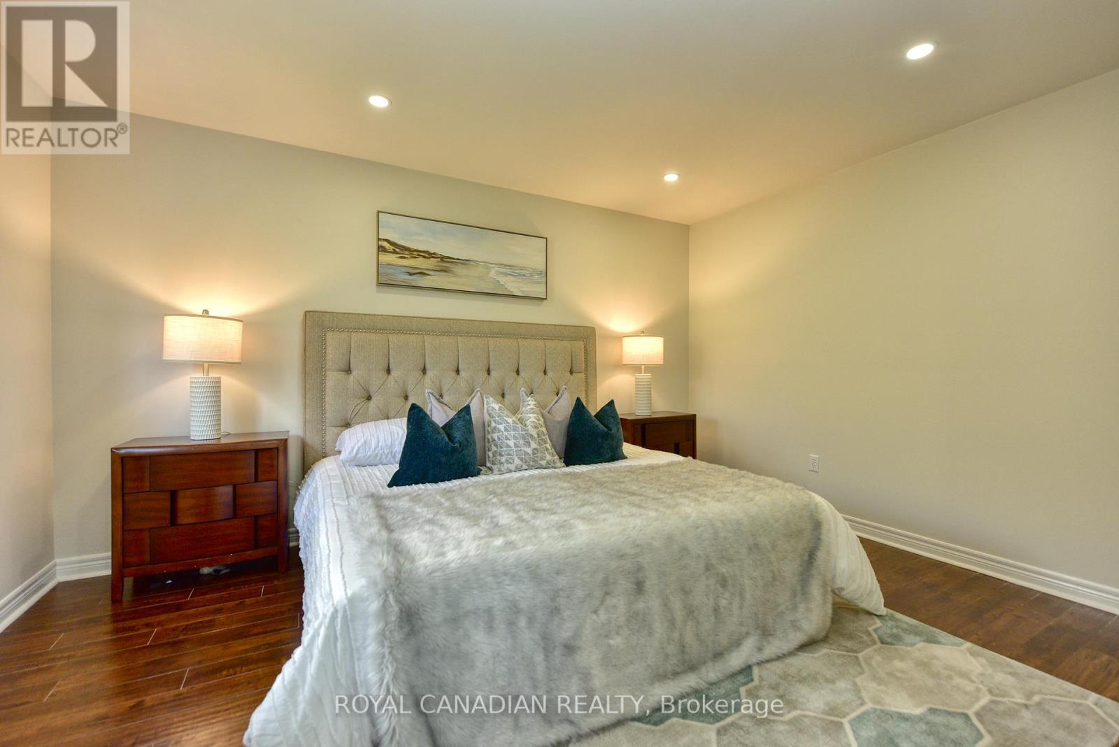 60 Crimson Ridge Road, Barrie (Bayshore), Ontario  L4N 0G7 - Photo 12 - S12468752