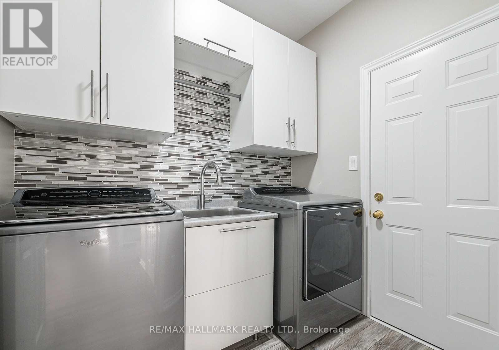 17 Silver Trail, Barrie (Ardagh), Ontario  L4N 2S2 - Photo 11 - S12468757